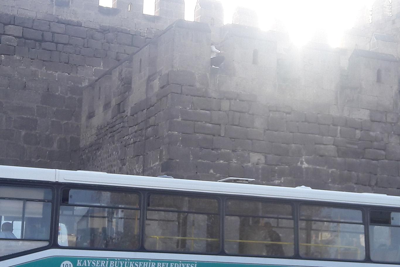 Kayseri'de intihar teşebbüsü Kayseri'de intihar teşebbüsü